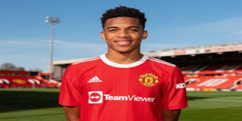 三大深度解析：曼联崩盘背后的核心问题 -爱游戏体育