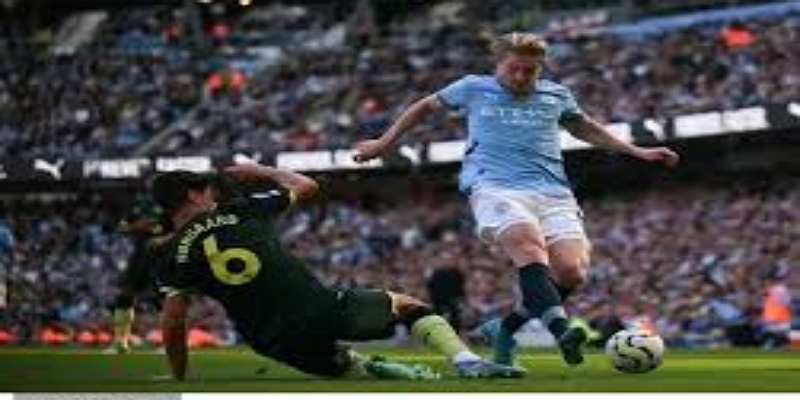 门将危机下的理性选择：爱游戏体育解析转会背景- 爱游戏体育