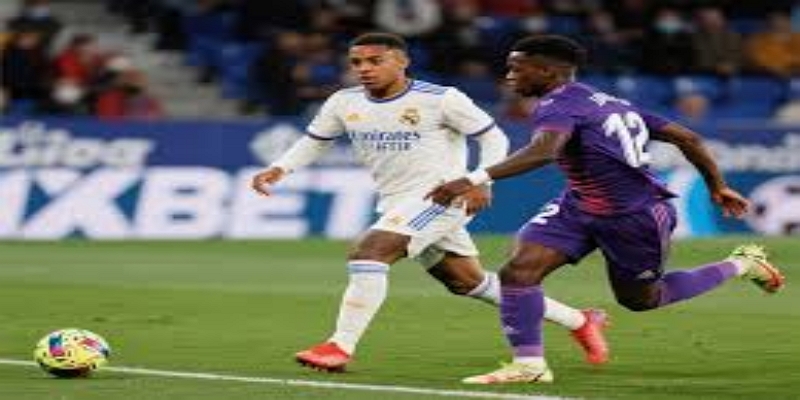 爱游戏体育战术解析：贝尼特斯的英式防守反击哲学 -爱游戏体育