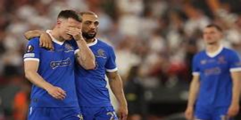 爱游戏体育战术分析：中场控制与防线波动-爱游戏体育