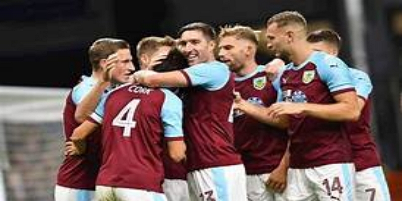 赛季最稳定核心：桑德·贝格的中场统治力-爱游戏体育